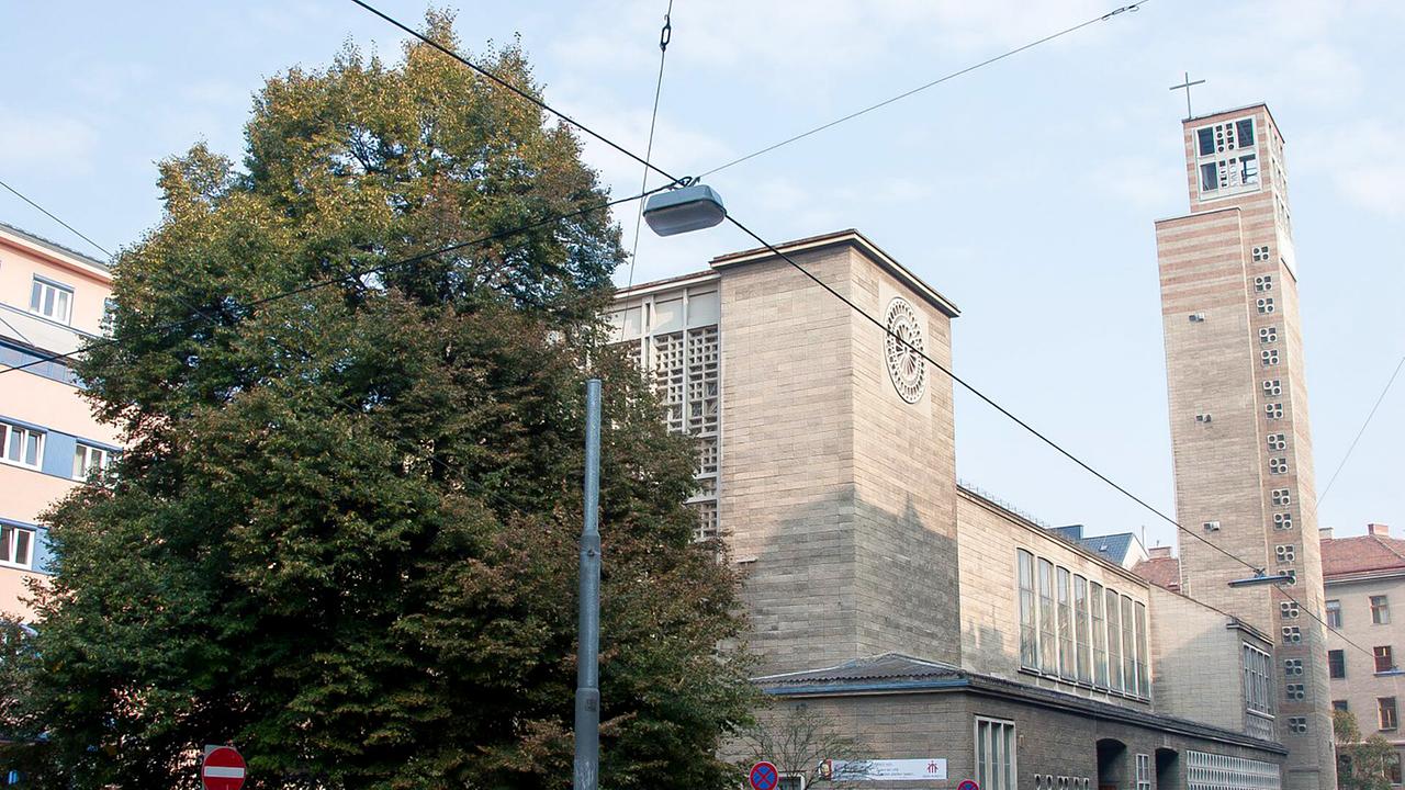 Katholischer Gottesdienst aus Raum³ in Wien Neuerdberg